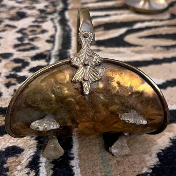 VINTAGE MINI HAMMERED BRASS CARRIER BASKET MADE IN INDIA - Picture 3 of 3